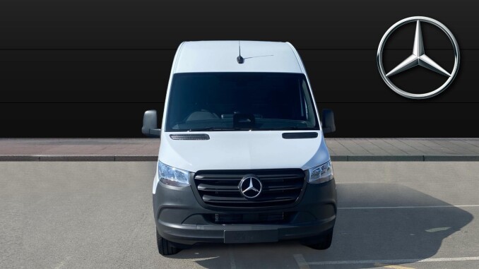 Mercedes-Benz Sprinter 315Cdi L2 Diesel Rwd 3.5t H2 Pro Van 9G-Tronic - Image 7